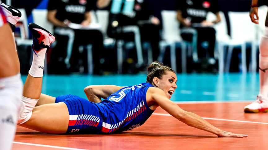 Mina Popović promenila sve planove zbog Srbije: Tetkine zlatne devojčice morale su da sačekaju! Bianka me zvala pred polufinale - dobro telefon nije eksplodirao