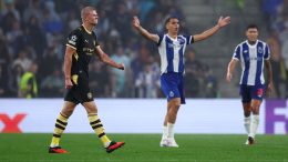 Haland utišao Porto, Žuta podmornica potopljena u Dortmundu
