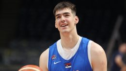 Džepina u epizodi prvi put sa Jokićem na trening: Njegova milost jedina šansa... Dobio sam zadatak kao najmlađi, a poziv Alimpijevića prošlog leta nisam mogao ni da sanjam