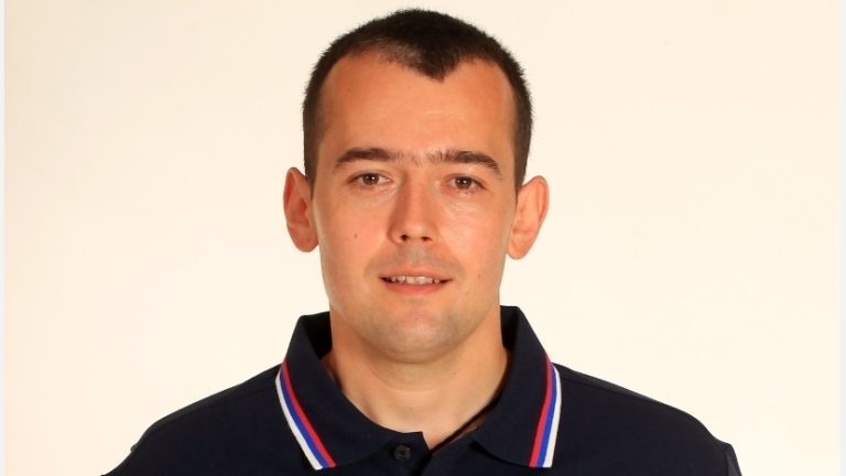Kako Srbija "snima" rivale: Sati za kompjuterom, rad do posle ponoći, a onda sve ide pred Terzića